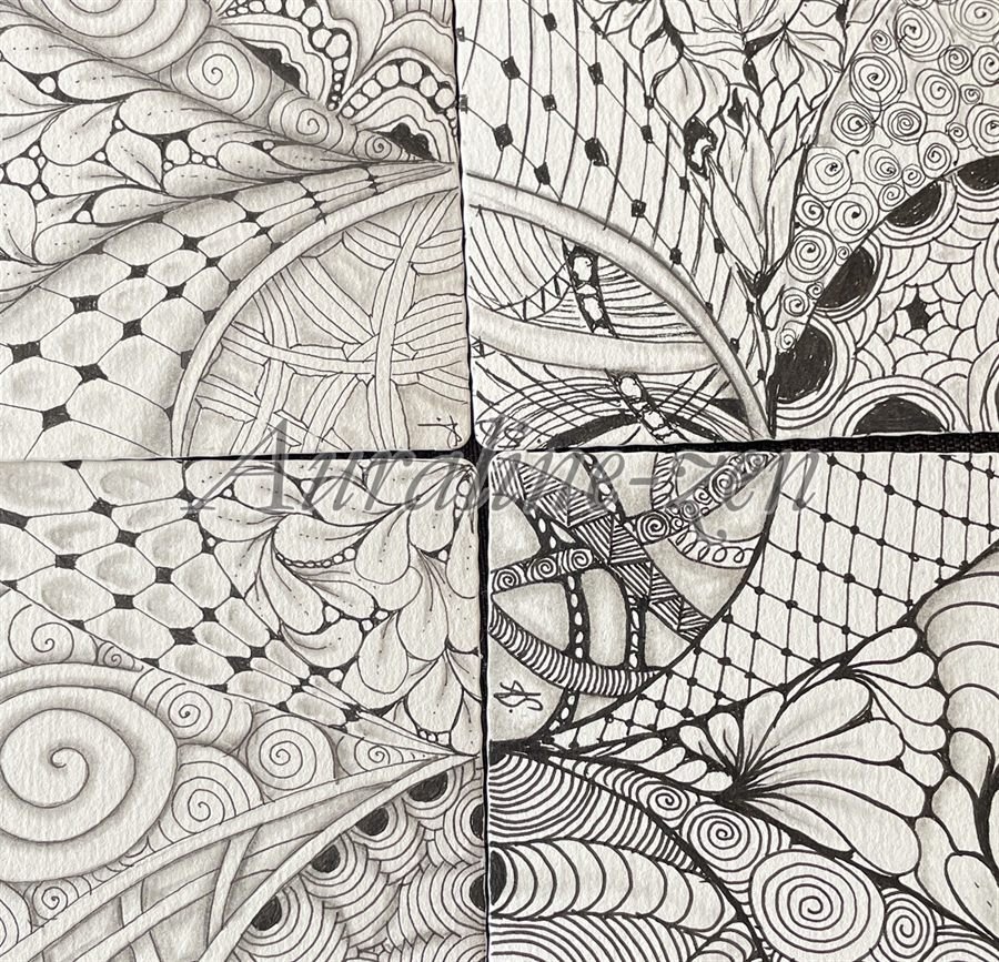Mosaïque de quatre tuiles réunies en fin d'atelier